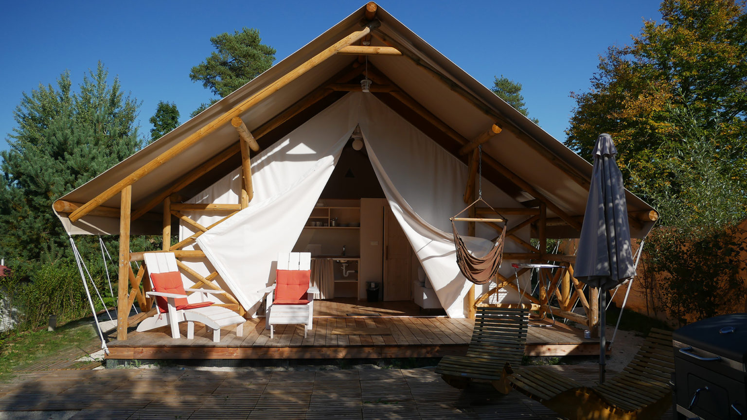 Glamping Urlaub in Österreich im glamourösen Lodgezelt